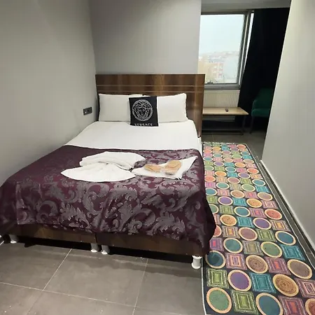 Lara Gaziosmanpasa Guenluek Kiralik * Istanbulská provincie