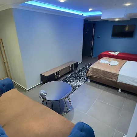 Lara Gaziosmanpasa Guenluek Kiralik Apartmán