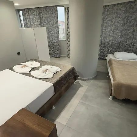 Lara Gaziosmanpasa Guenluek Kiralik Apartmán *